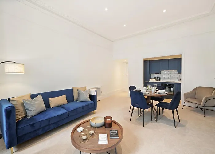 The Luxe Sanctuary - La Reserve Knightsbridge